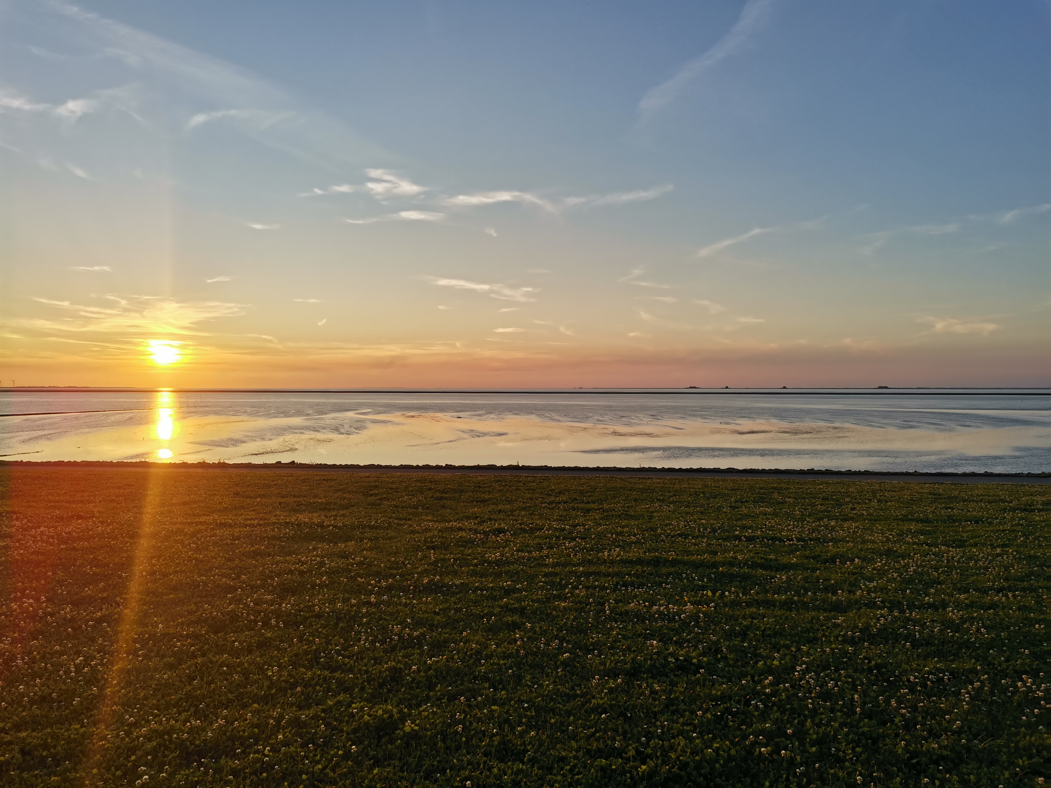 Sonnenuntergang auf Nordstrand an der Nordsee